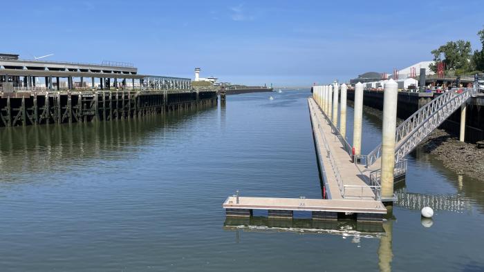 Boulogne Marina - Ponton LA PROVIDENCE